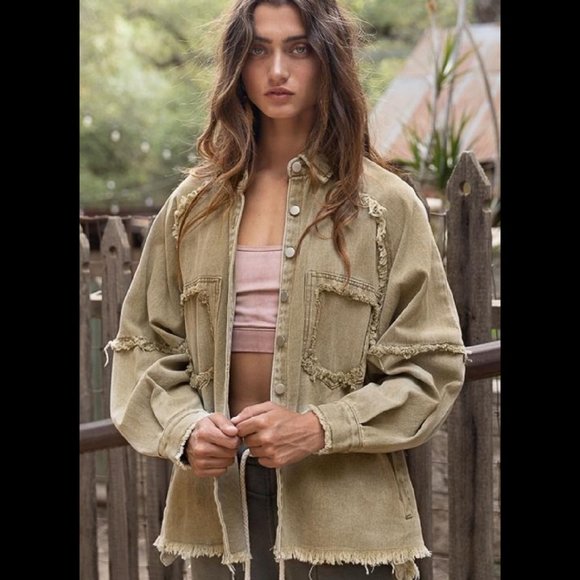 POL Vintage Looking Distressed Olive Green Shacket Jacket: - Picture 2 of 6